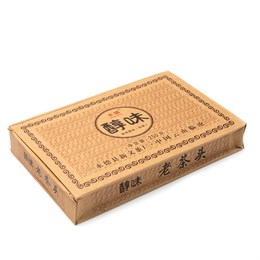 {{photo.Alt || photo.Description || 'Чай пуэр Гун Вей, плитка 250г'}}